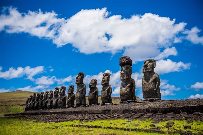 Statui Moai, Insula Pastelui, Chile