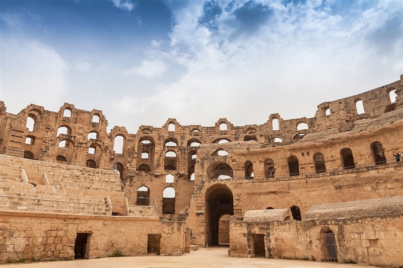 Amfiteatrul El Jem din Tunisia face parte din patrimoniul UNESCO