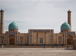 Circuit Asia Centrala - pe Drumul Matasii · Circuit Asia Centrala - pe Drumul Matasii